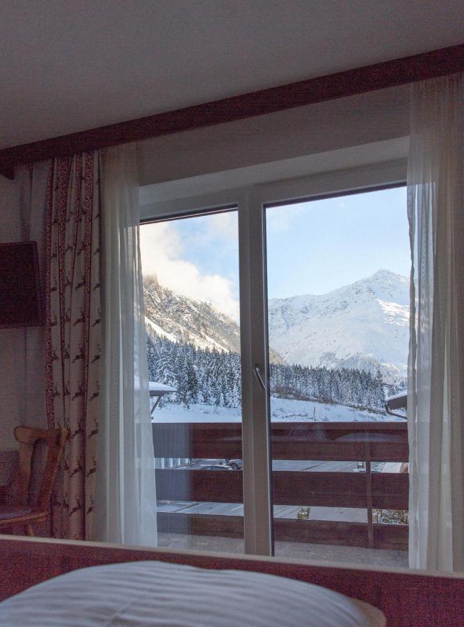 Pension Anna Sankt Leonhard im Pitztal Exterior photo